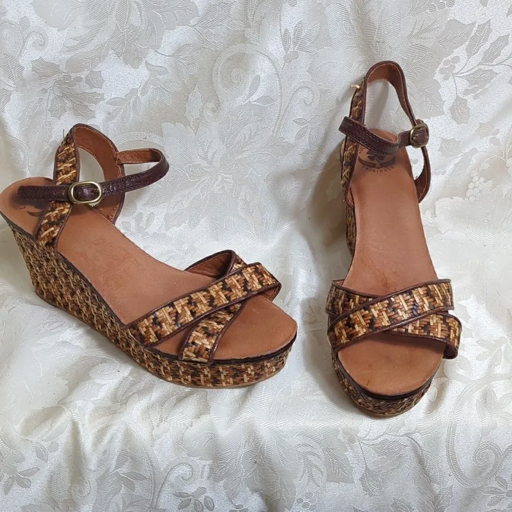 Lucky Brand Brown and Tan Raffia Wicker Wedges Sandals